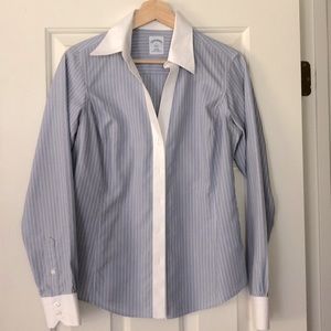 Women’s Brooks Brothers fitted dress shirt.